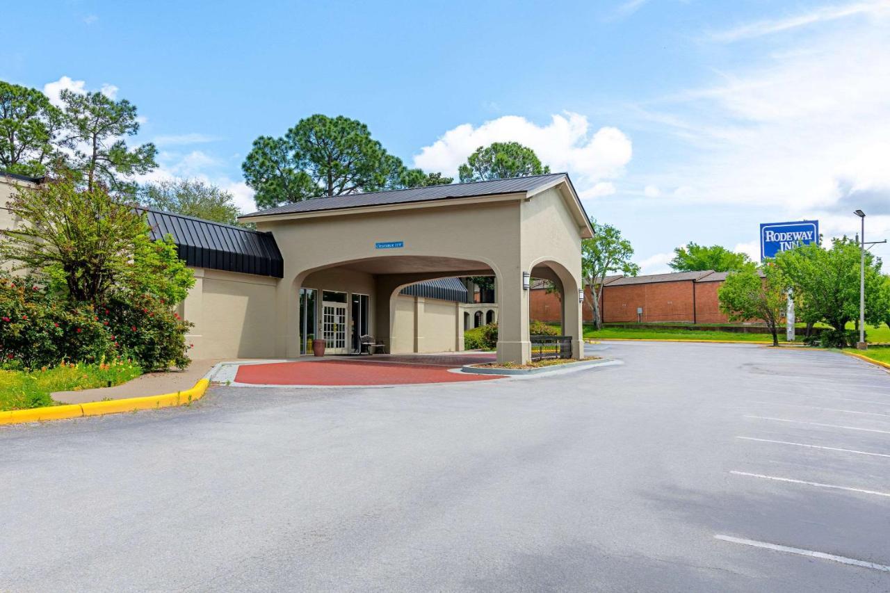 Rodeway Inn Huntsville Exterior foto